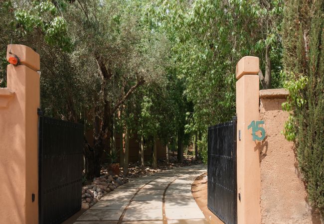 Villa in Marrakech Palmeraie - Yenmoz Villa in Marrakech Palmeraie - Yenmoz